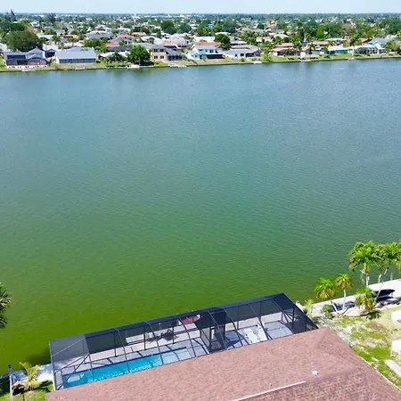 Family-Friendly Home With Heated Pool And Kayaks Villa Cape Coral Exterior photo