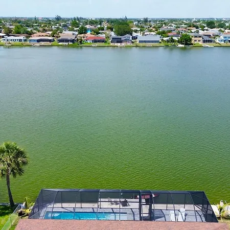 Family-Friendly Home With Heated Pool And Kayaks Villa Cape Coral Exterior photo