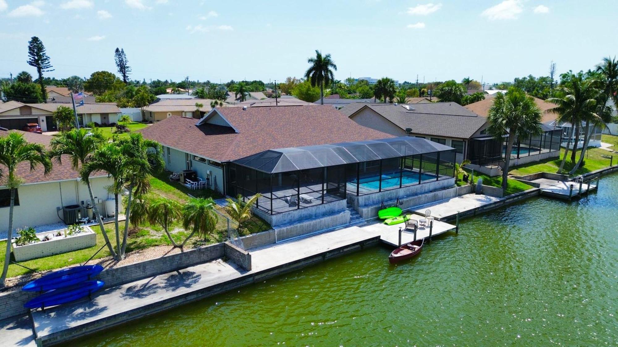 Family-friendly With Heated Pool And Kayaks *